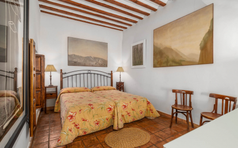 Habitación con 2 camas juntas